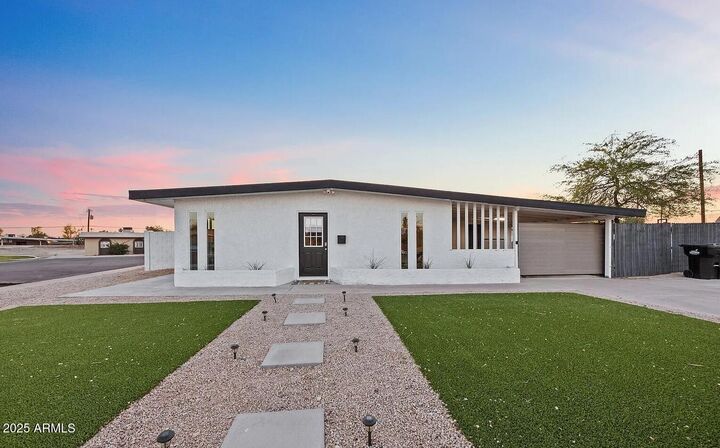 Property Photo: 7802 E Kimsey Lane AZ 85257