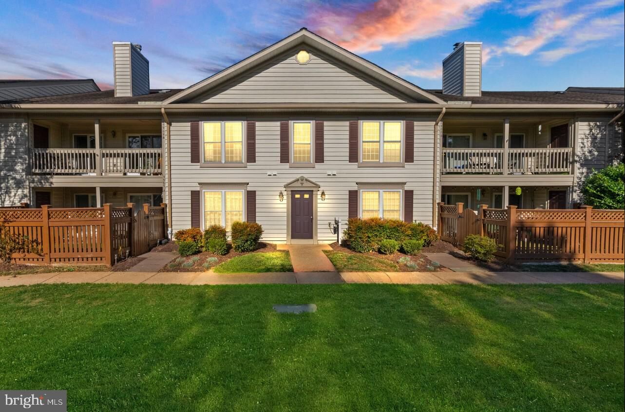 Property Photo:  6905 Keyser Way B  VA 22310