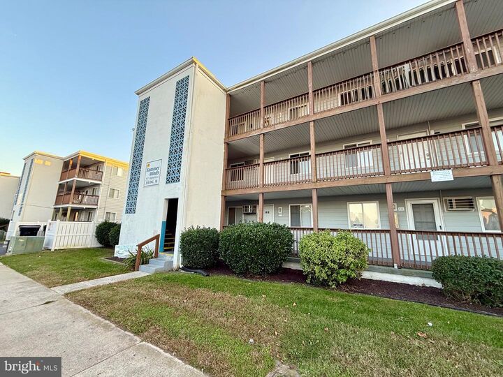 Property Photo:  417 Robin Drive B301  MD 21842