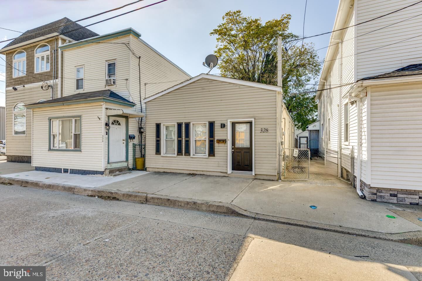 Property Photo:  328 Jersey Avenue  NJ 08030 