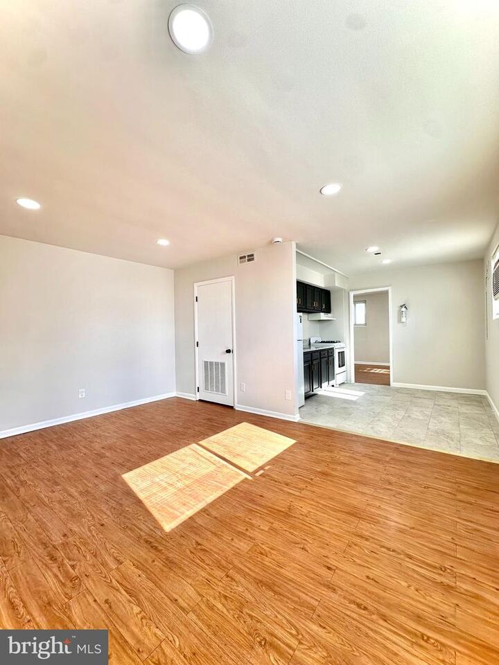 Property Photo:  4411 Sheffield Avenue 11  PA 19136 