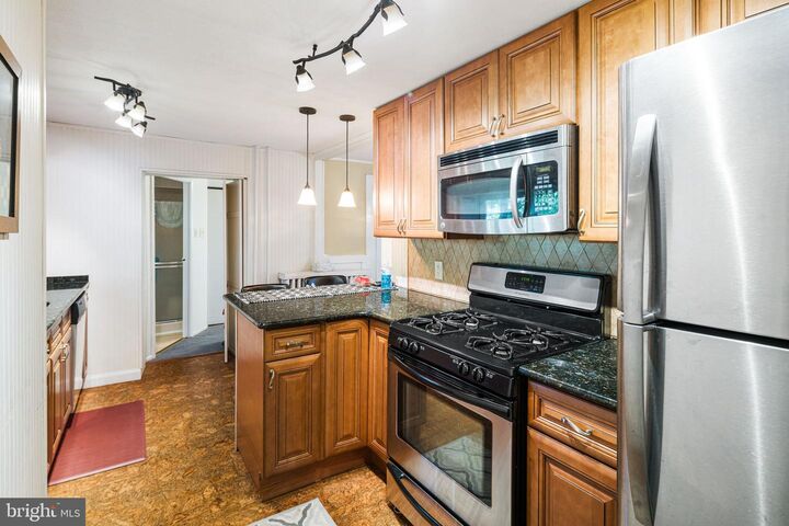 354 Ripka Street  Philadelphia PA 19128 photo
