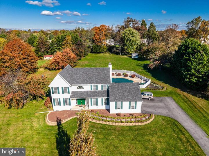 Property Photo:  7 Morningmist Lane  PA 19363