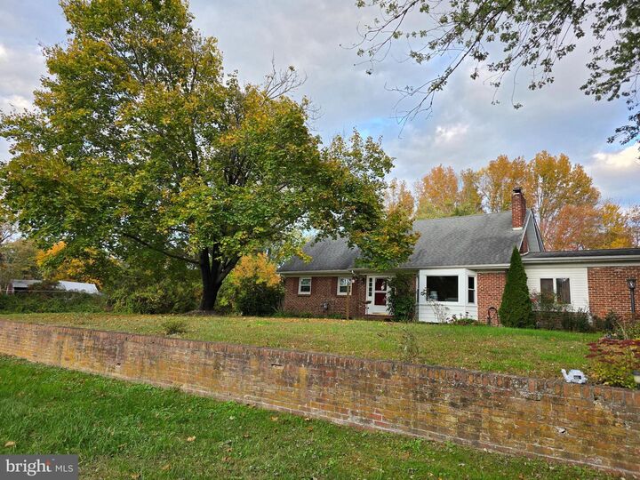 Property Photo:  537 Clems Run  NJ 08062