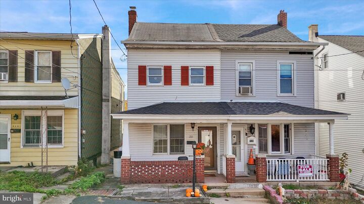 711 N 2nd Street  Minersville PA 17954 photo