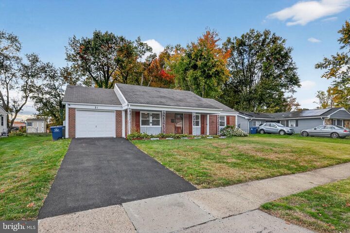 Property Photo:  21 Glover Lane  NJ 08046 