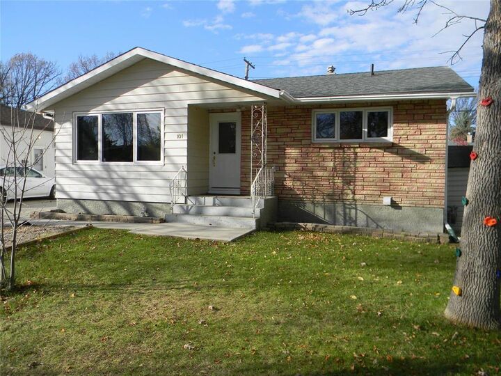 101 Parkville Drive  Winnipeg MB R2M 2H7 photo
