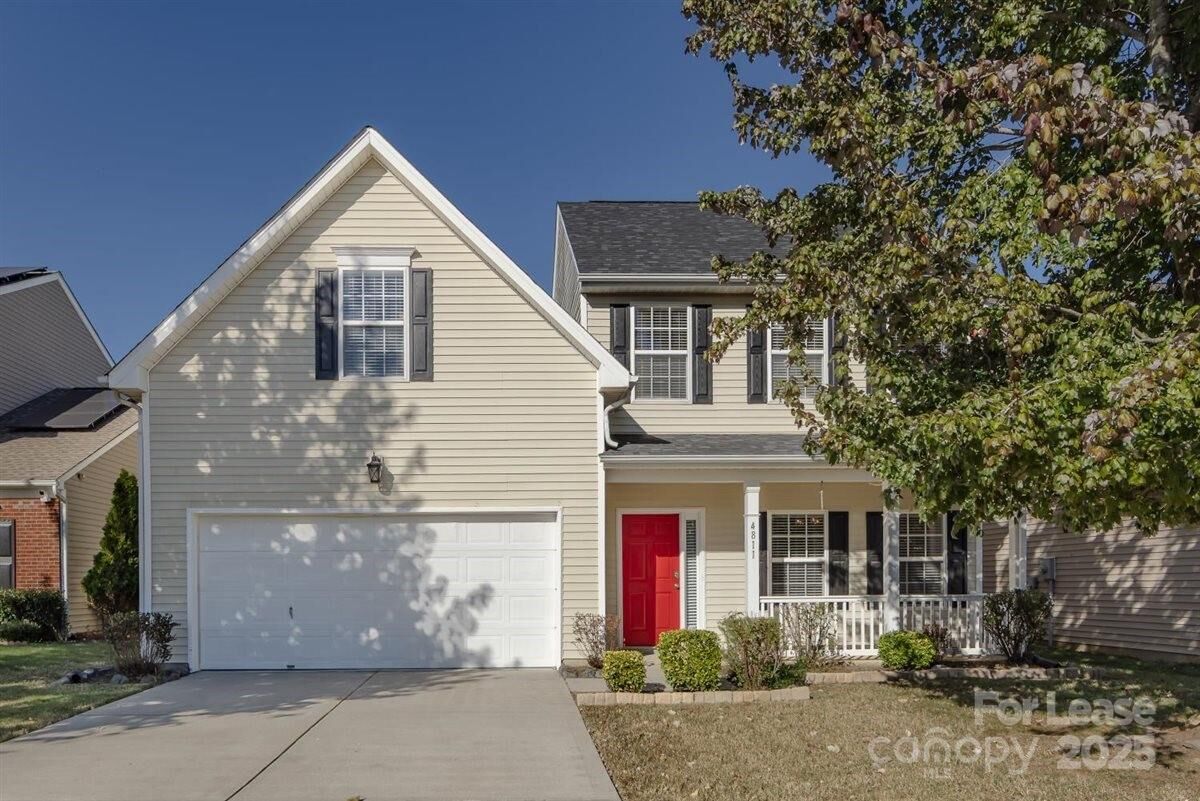 Property Photo:  4811 Sunburst Lane  NC 28213 