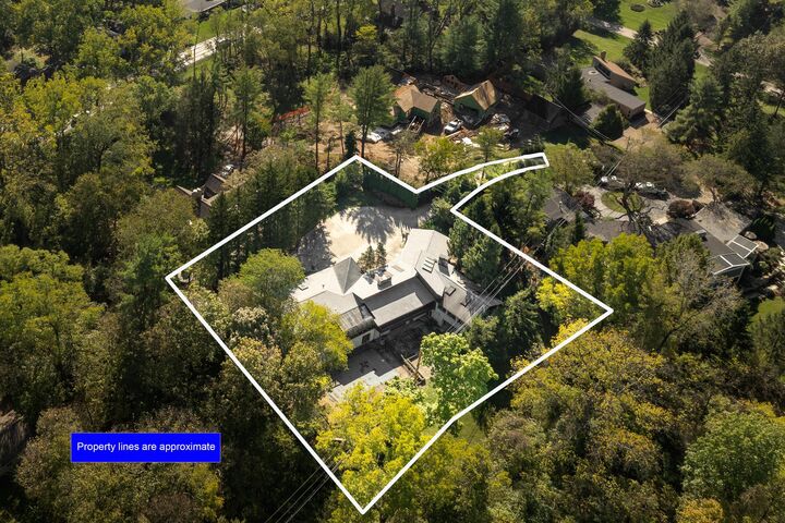 788 Old Woods Road  Columbus OH 43235 photo