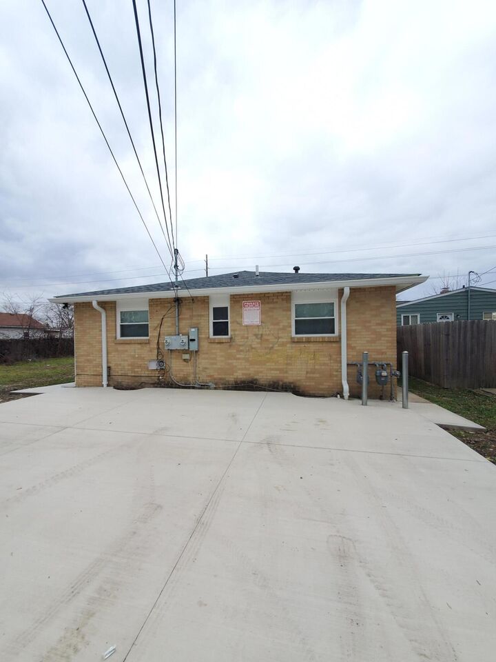 Property Photo:  545-547 S Highland Avenue  OH 43223 