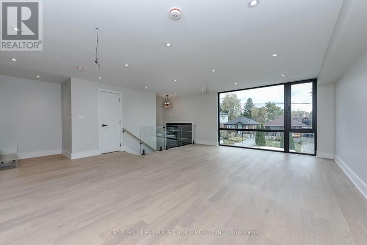 Property Photo: 90 Twelfth Street ON M8V 3H1