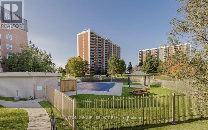 Property Photo:  1102 Jalna Boulevard 408  ON N6E 1X8 