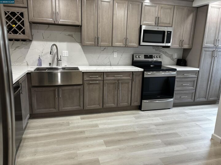 Property Photo:  216 Westview Drive  CA 95642 