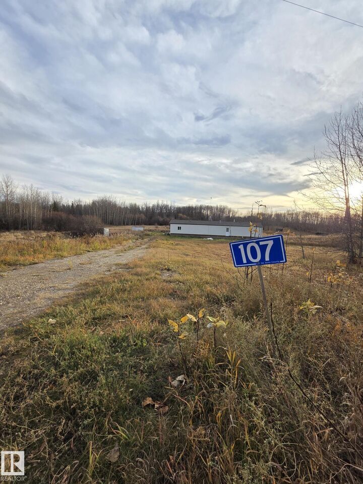 Property Photo: 54228 Rge Road 12 107 AB T0E 1V2