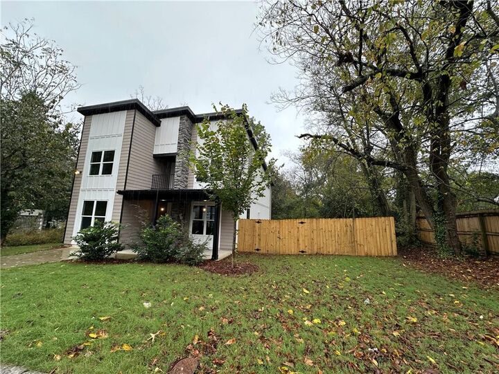 Property Photo:  514 Cohen Street SW  GA 30310 