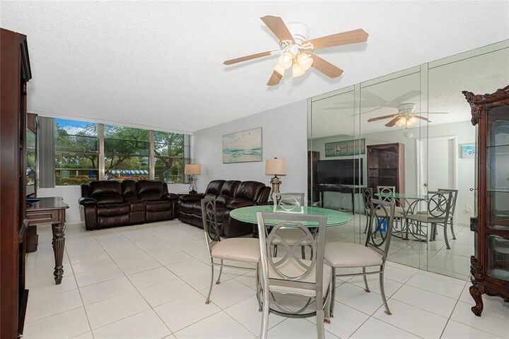 1300 Saint Charles Pl # L20 Pembroke Pines L20  Pembroke Pines FL 33026 photo