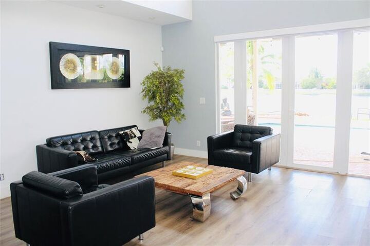 Property Photo:  1512 SW 187th Ter  FL 33029