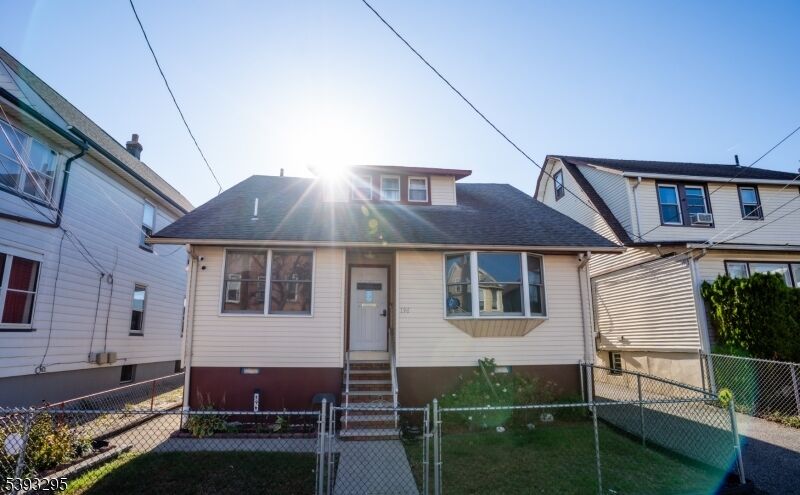 Property Photo: 196 Hayward Pl NJ 07057