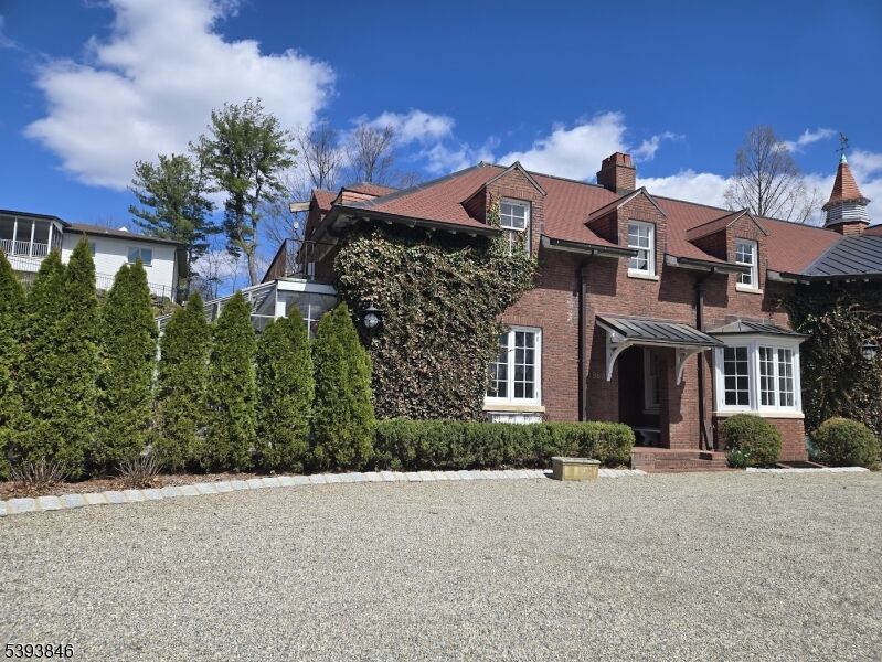 Property Photo:  96 Columbia Rd  NJ 07960 