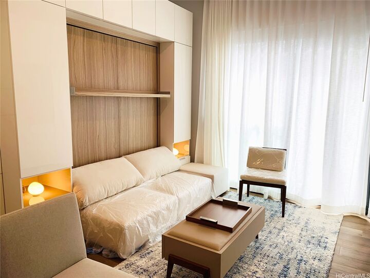 987 Queen Street 725  Honolulu HI 96814 photo