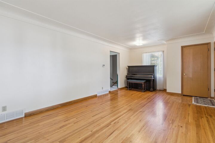 Property Photo:  3709 Laurinda Drive  IA 50613