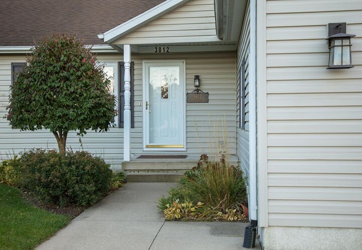 Property Photo:  3812 Monaghan Drive  IA 50677