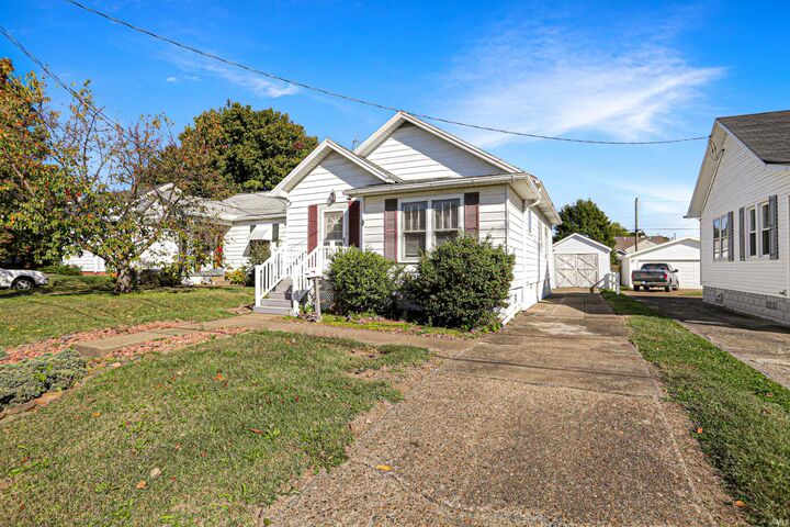 Property Photo:  2519 N Heidelbach Avenue  IN 47711