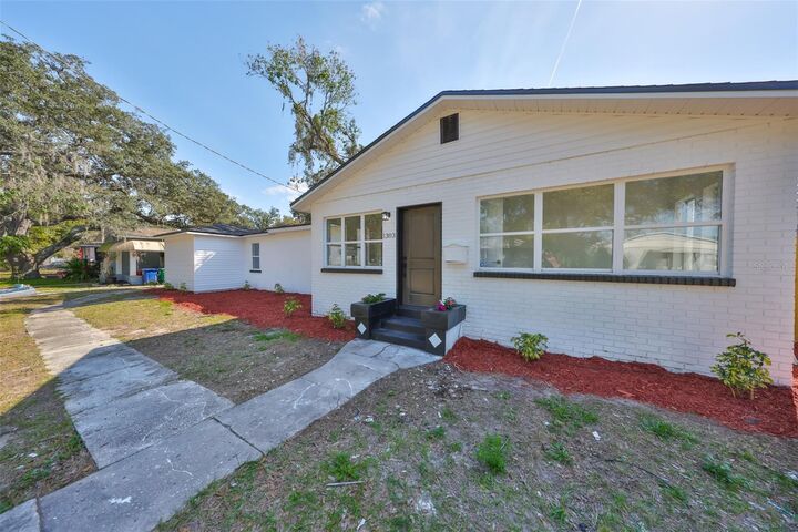 Property Photo:  1303 E New Orleans Avenue  FL 33603