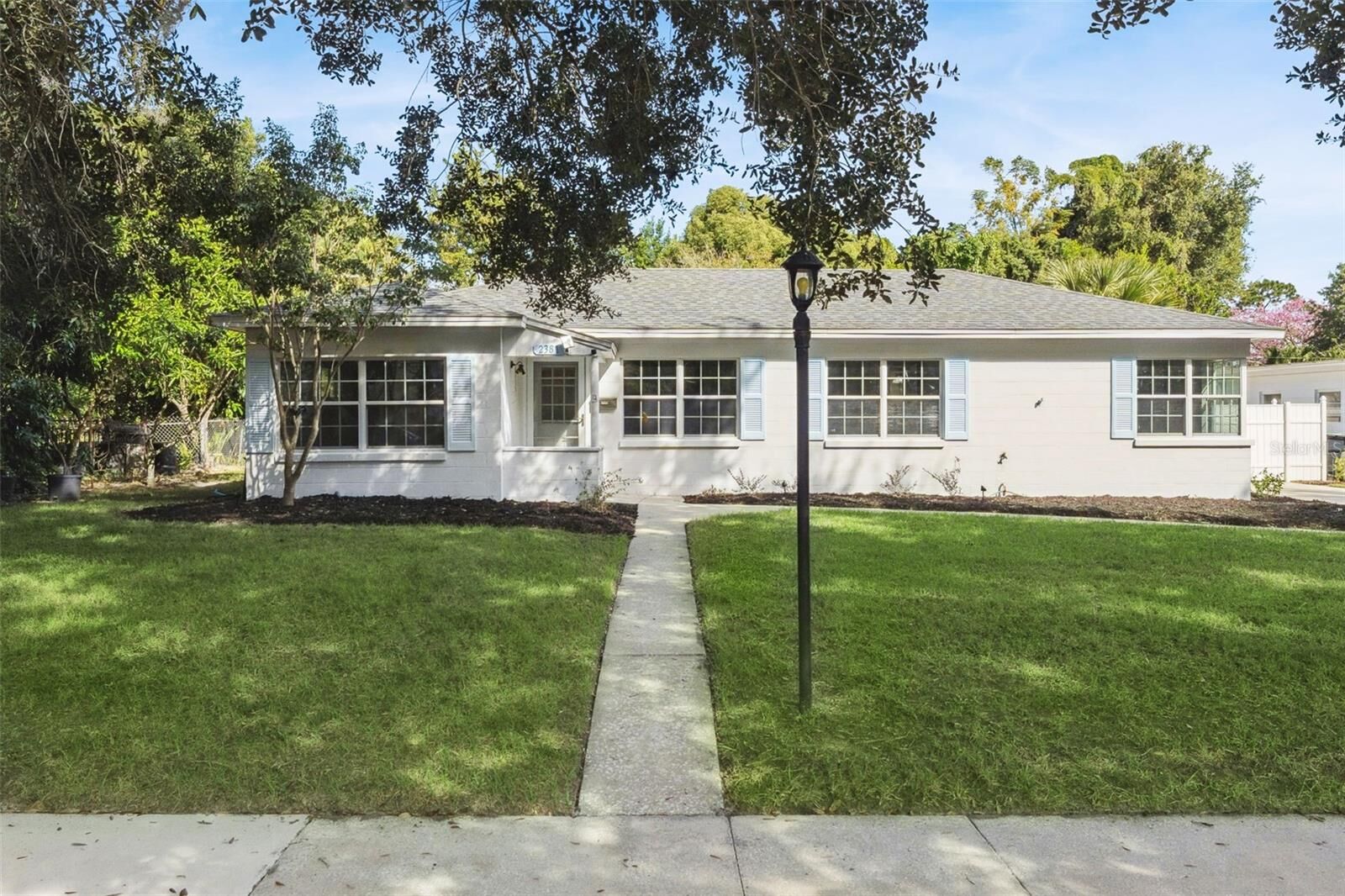Property Photo:  2381 Roxbury Road  FL 32789