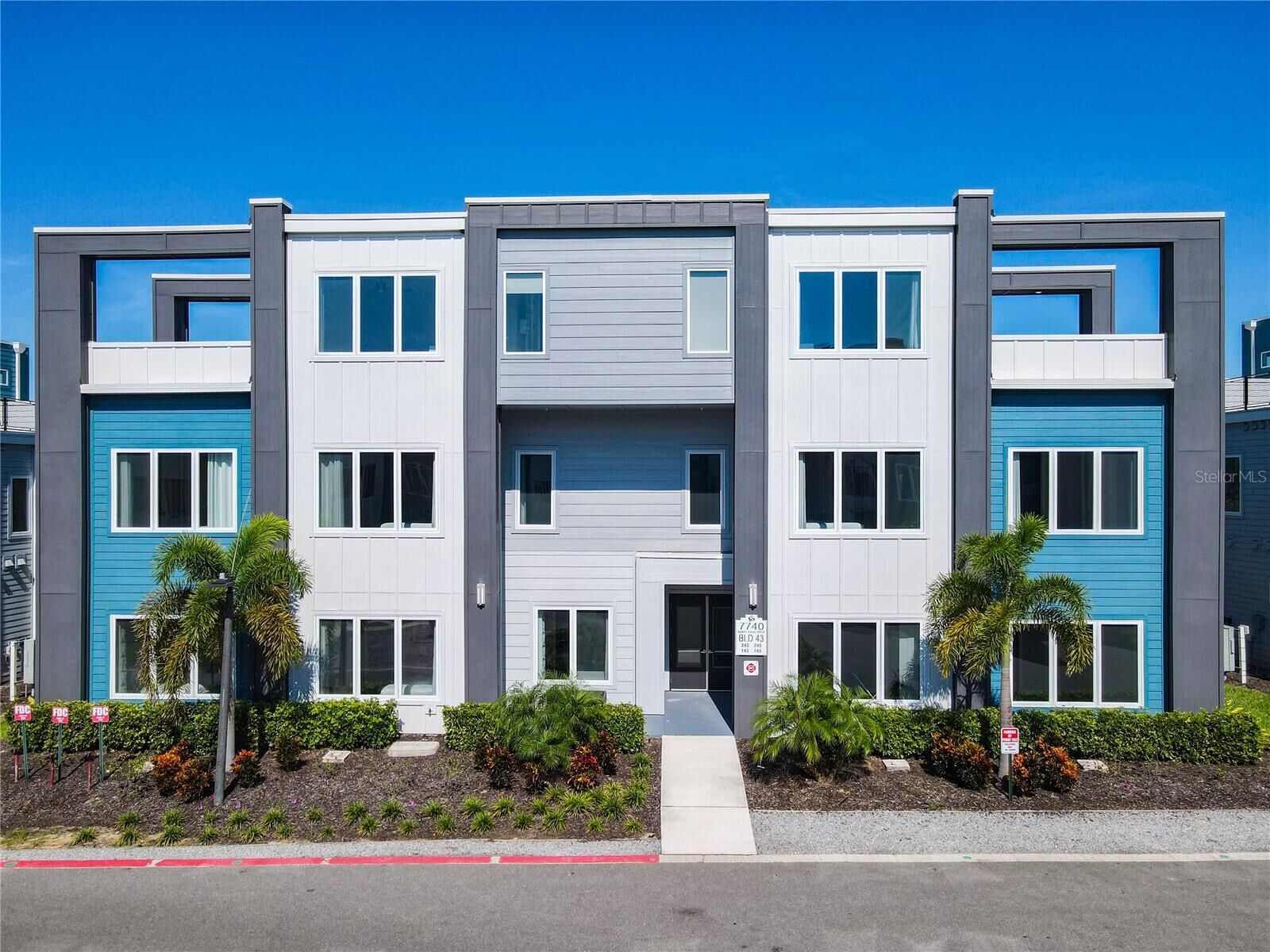 Property Photo: 7740 Sandy Ridge Drive 245 FL 34747