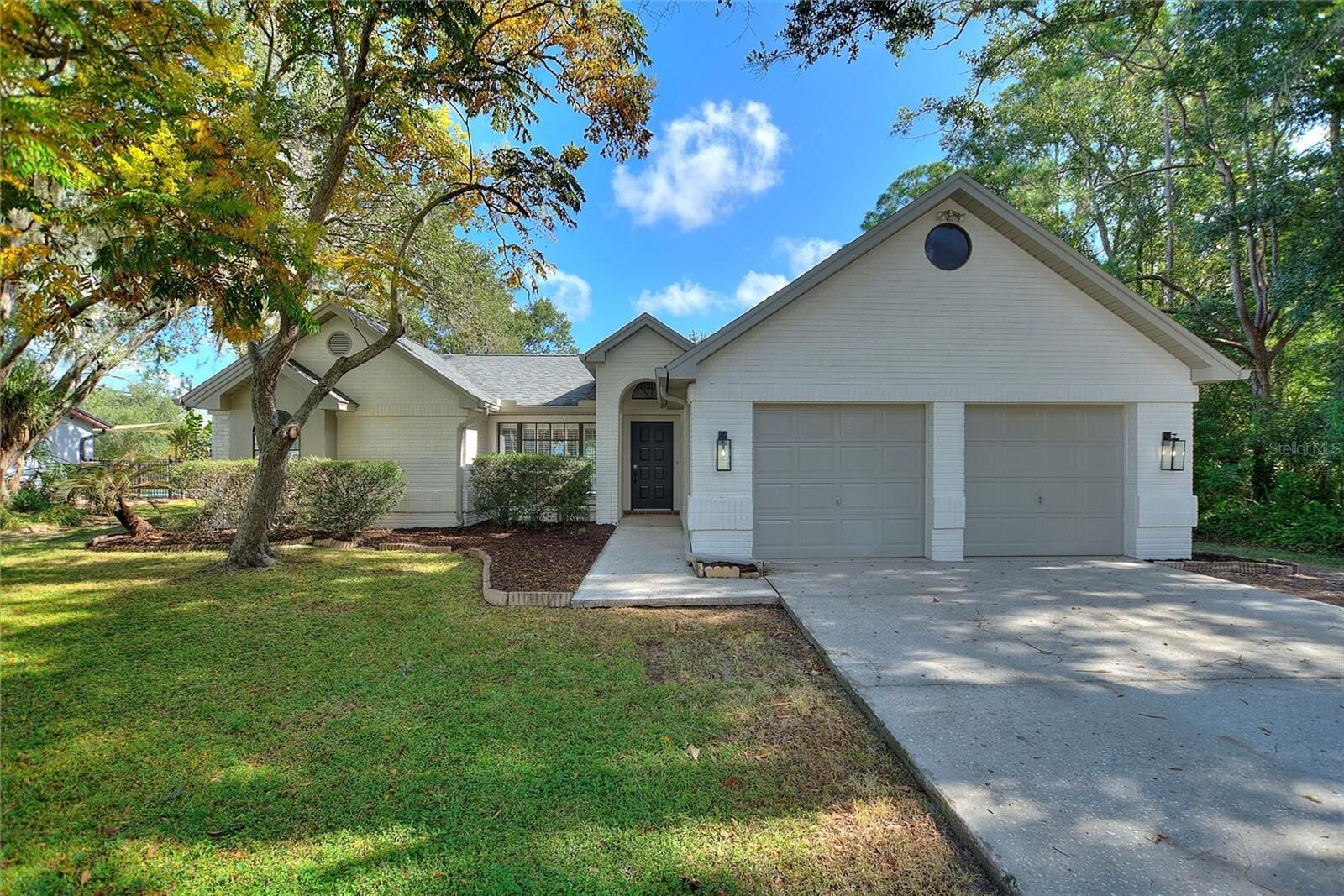 Property Photo: 1262 Dockside Drive FL 33559