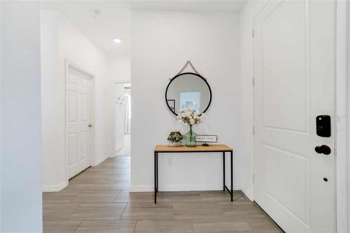 Property Photo:  2831 Mosshire Circle  FL 34772