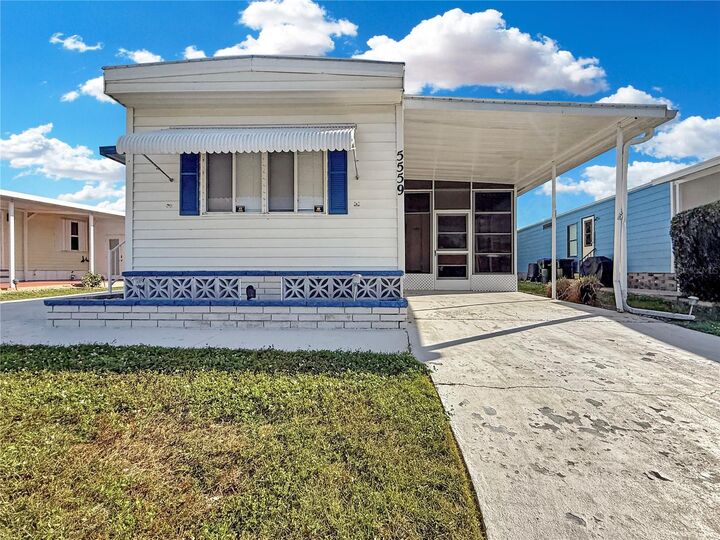 Property Photo:  5559 Holiday Park Boulevard  FL 34287 