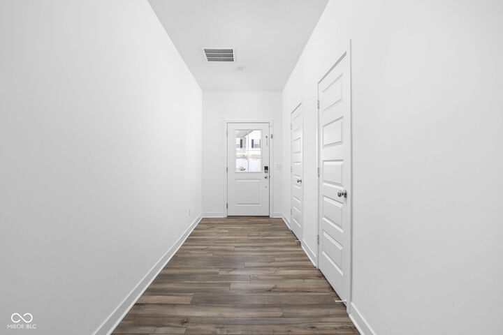 Property Photo:  6831 Orchard Run Circle  IN 46075 