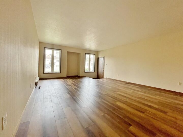 Property Photo:  1217 Glacial Dr  ND 58703 