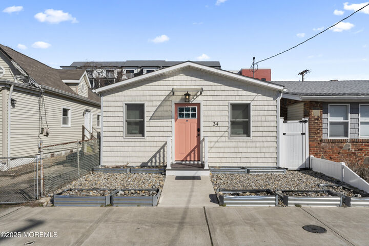24 Highland Avenue  Keansburg NJ 07734 photo