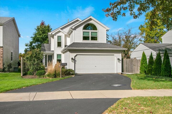 Property Photo:  959 N Brainard Street  IL 60563