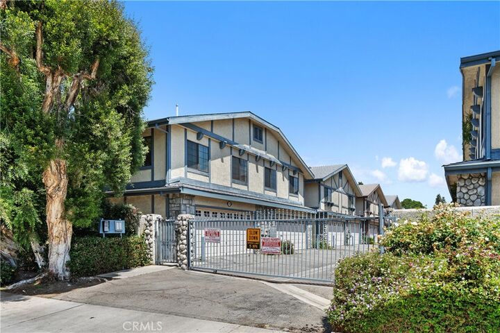 18435 Keswick 10  Reseda CA 91335 photo