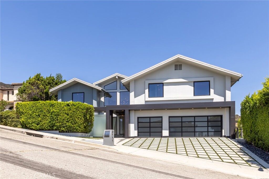 Property Photo:  2111 Rimcrest Drive  CA 91207