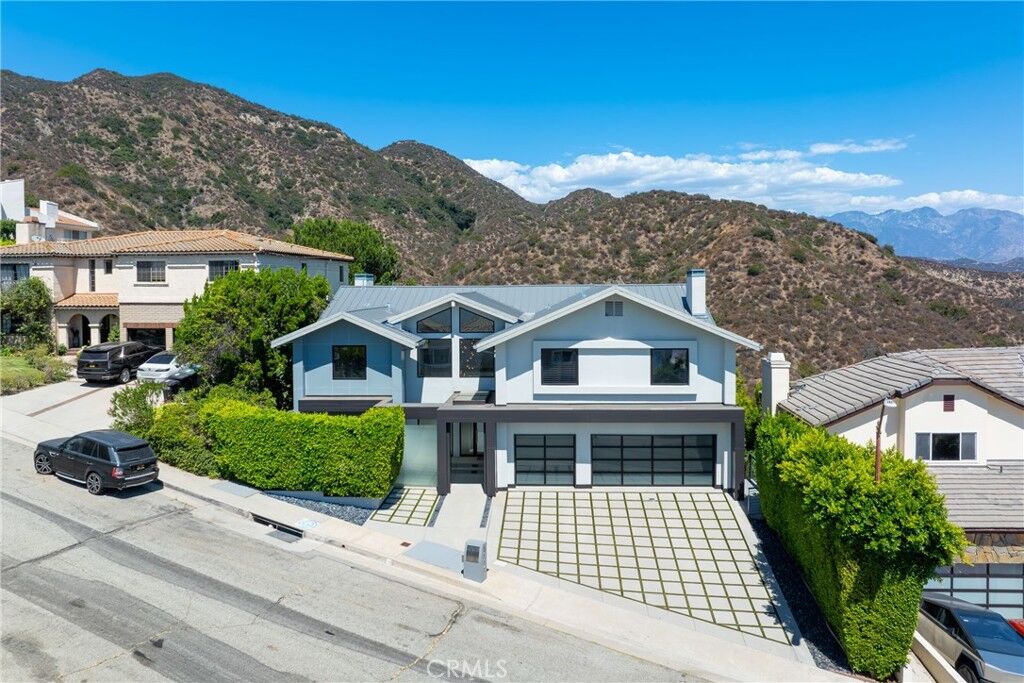 Property Photo: 2111 Rimcrest Drive CA 91207