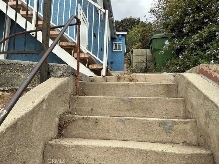 Property Photo:  1947 Delta Street  CA 90026 