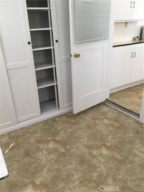 Property Photo:  711 S Mayflower  CA 91016