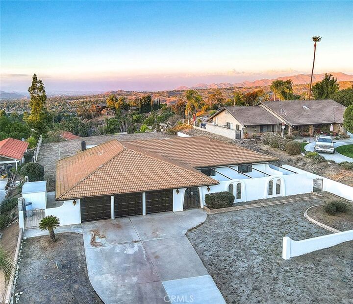 Property Photo:  16464 Rancho Escondido  CA 92506