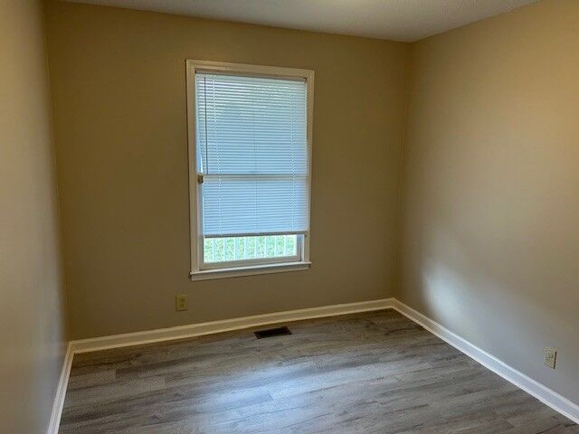 Property Photo:  306 Alan Ct  KY 42262 