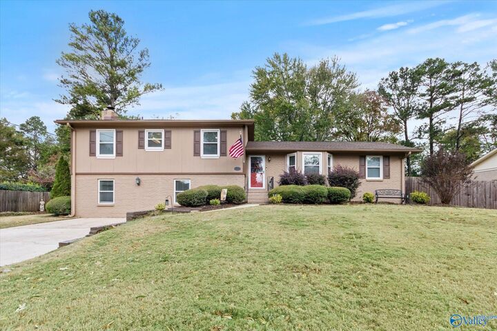 Property Photo:  1217 Briar Hollow Trail  AL 35802