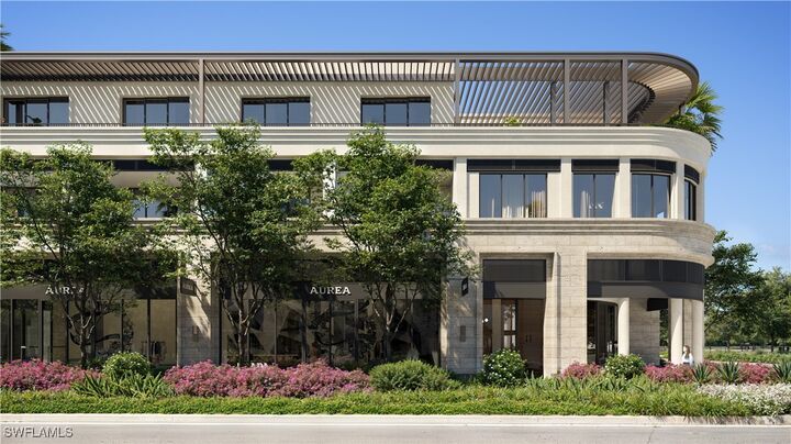 Property Photo: 975 6th Avenue S 202 FL 34102