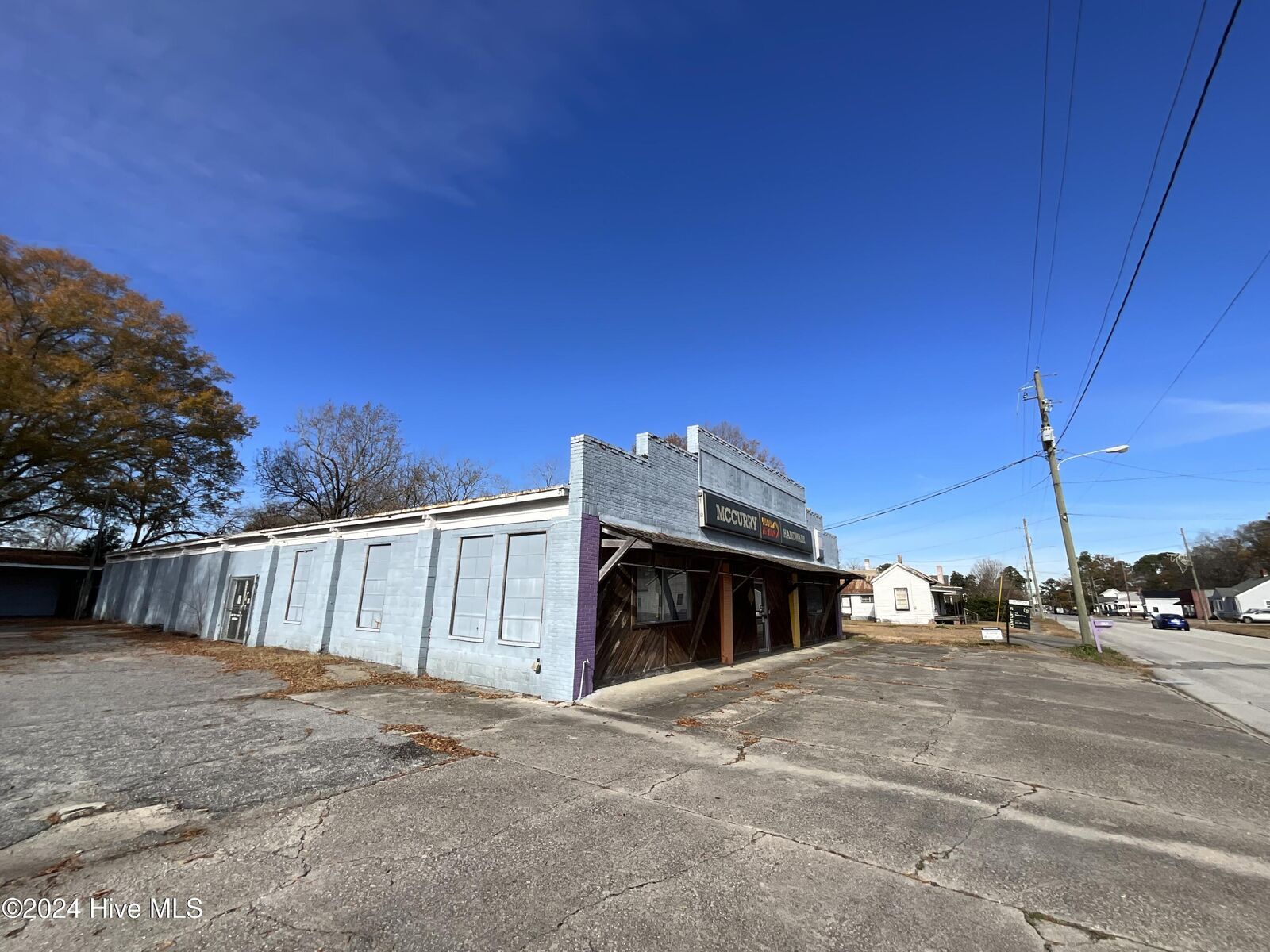 Property Photo:  4392 Lee Street  NC 28513 