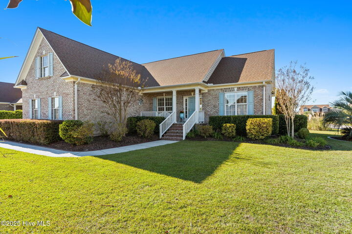 Property Photo:  1202 Skylar Court  NC 28451 