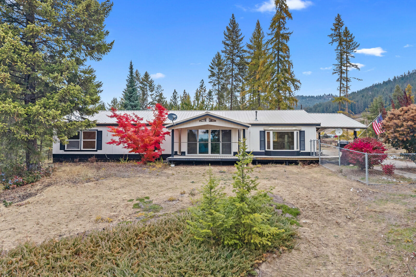Property Photo:  2594 Bossburg Rd  WA 99126 