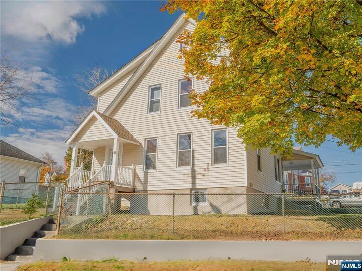 Property Photo:  11 Millbrook Avenue  NJ 07801